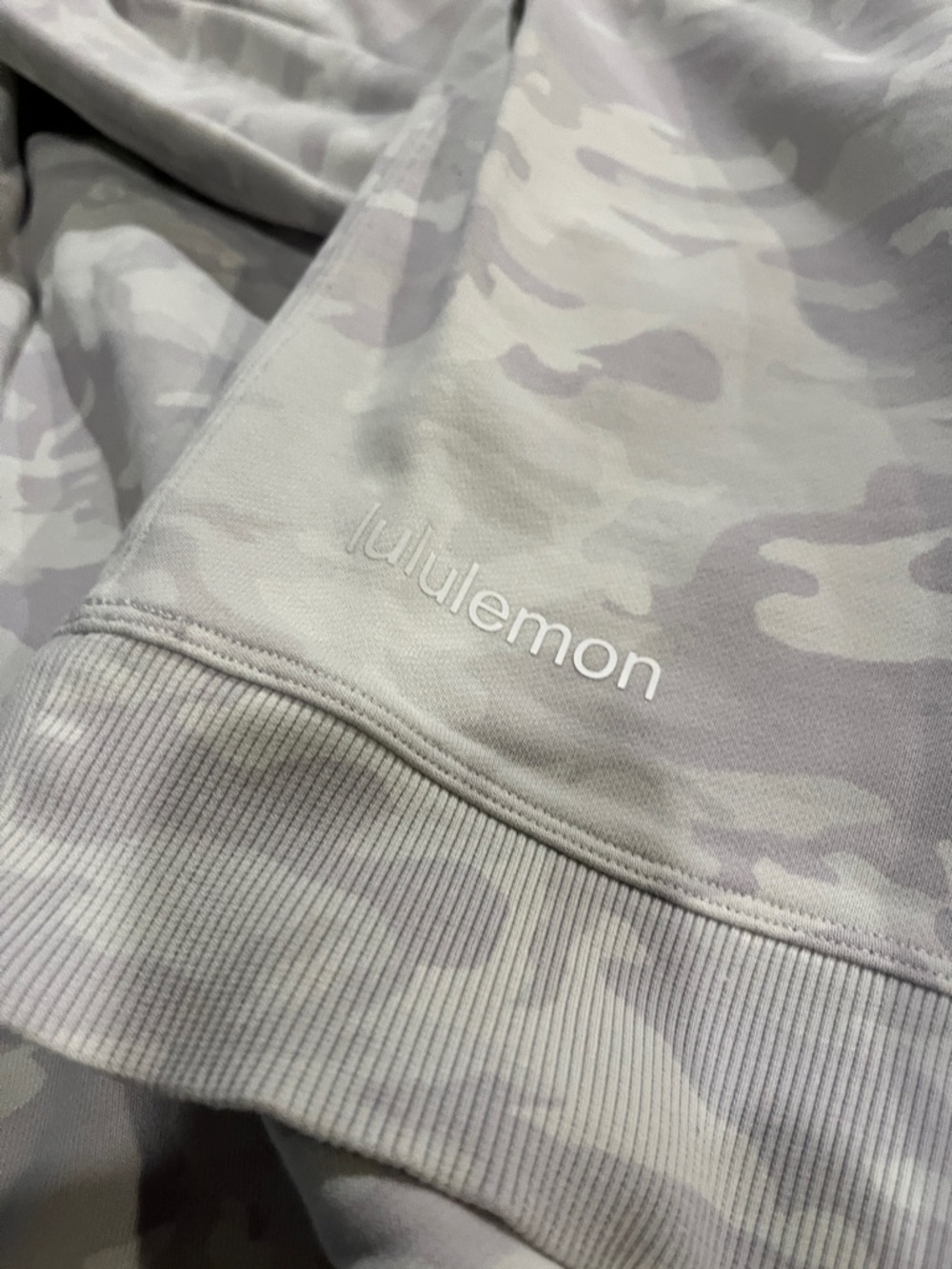 Lululemon bundle - Picture 6 of 10